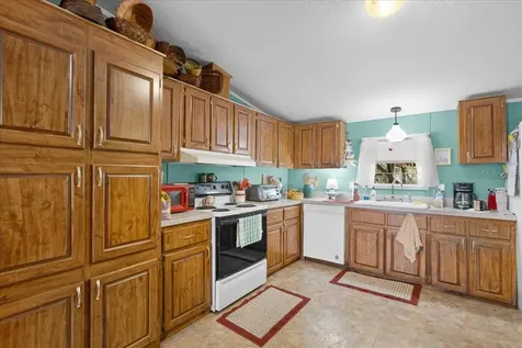 1658 NE 743rd Street Old Town FL 32680