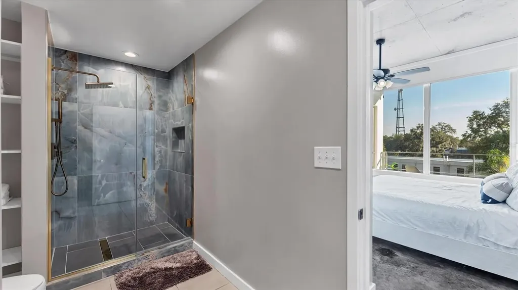 525 E Jackson Street Street Orlando FL 32801