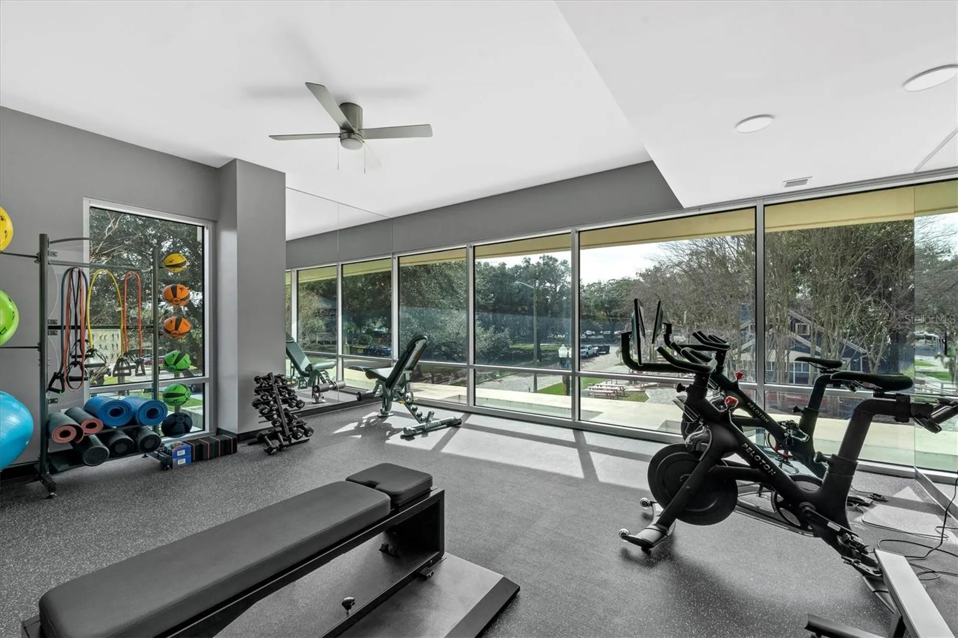 525 E Jackson Street Street Orlando FL 32801