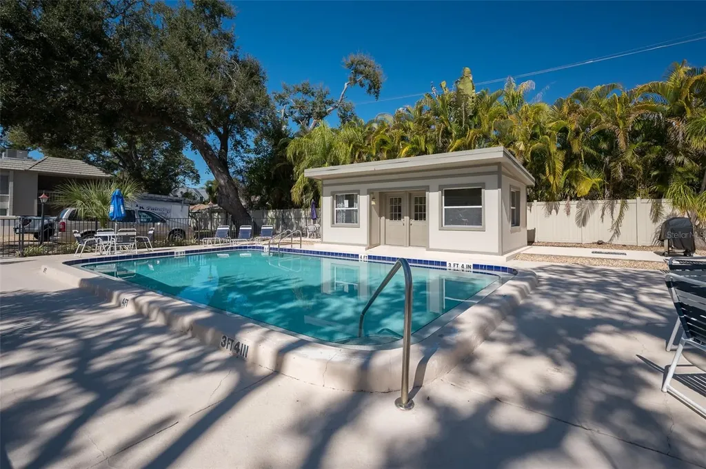 3360 S Osprey Avenue Sarasota FL 34239