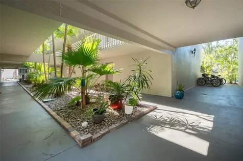 3360 S Osprey Avenue Sarasota FL 34239