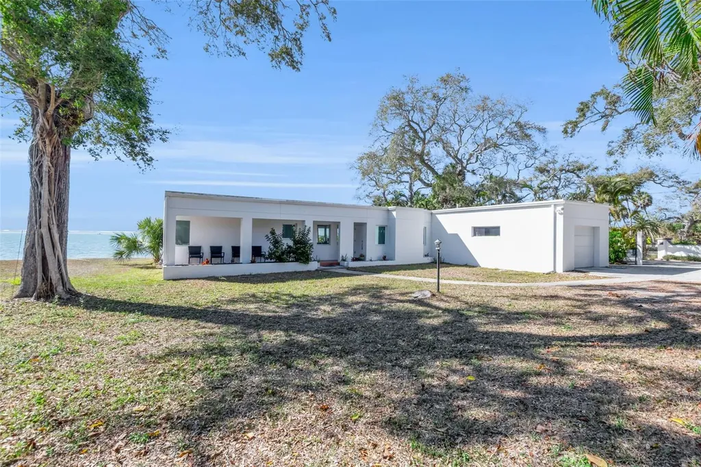 820 Indian Beach Drive Sarasota FL 34234