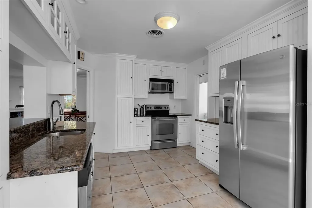 820 Indian Beach Drive Sarasota FL 34234