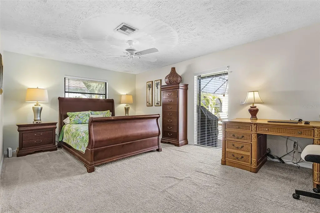 4215 SW 13th Avenue Cape Coral FL 33914