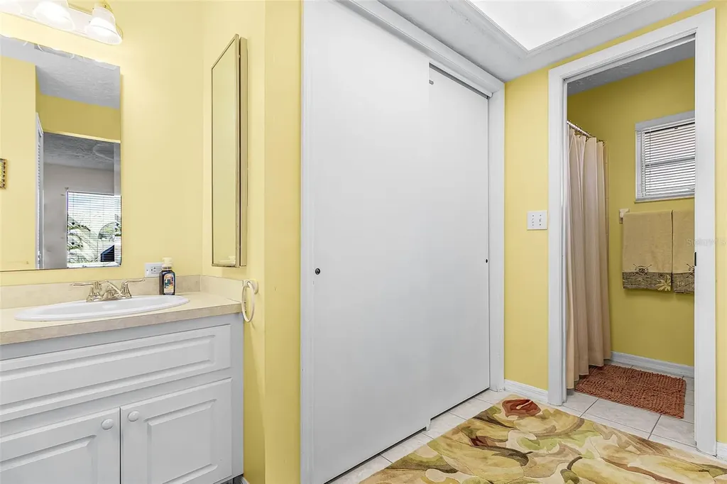 4215 SW 13th Avenue Cape Coral FL 33914