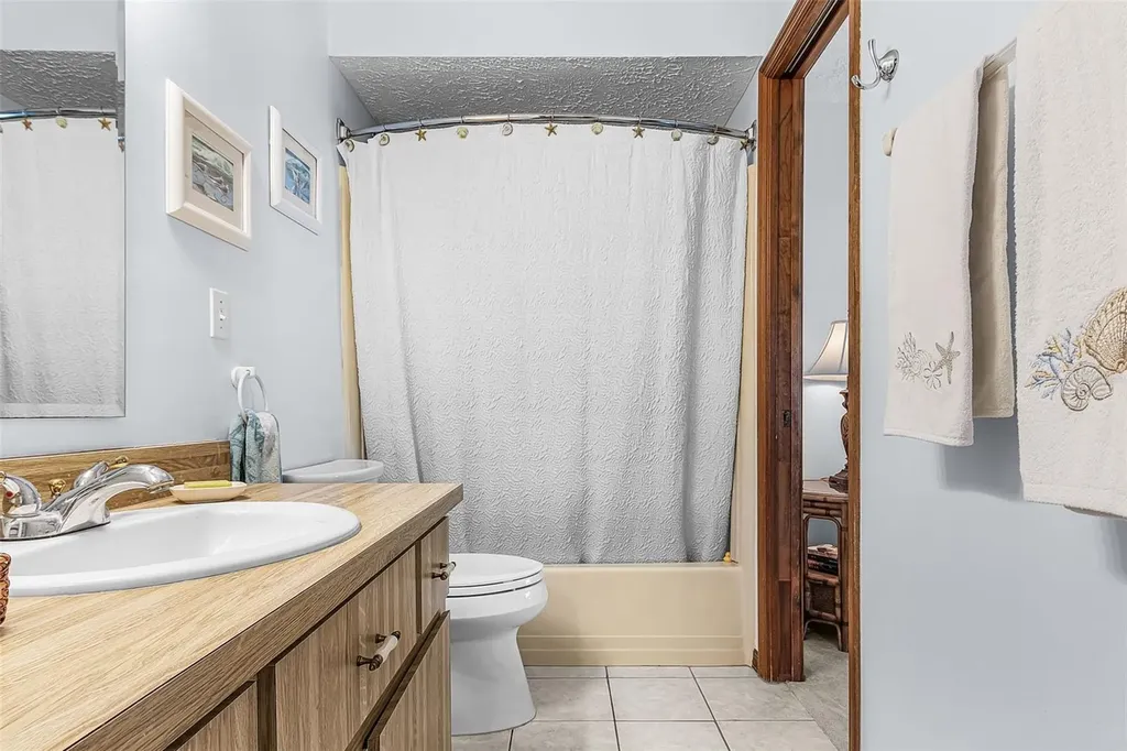 4215 SW 13th Avenue Cape Coral FL 33914