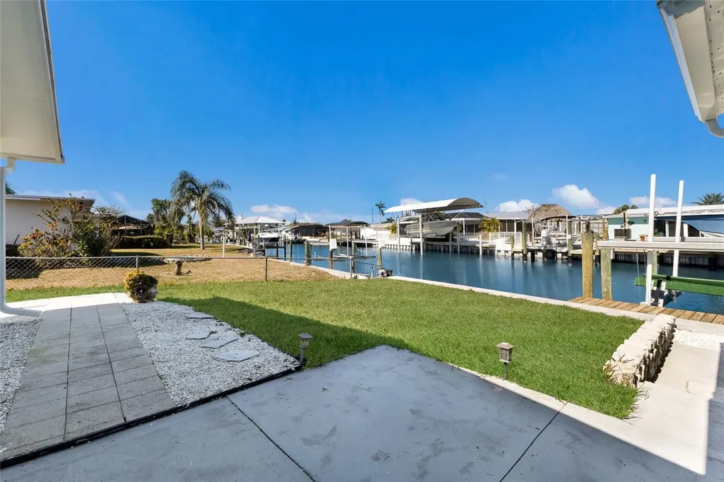 10316 Kingfisher Road W Bradenton FL 34209