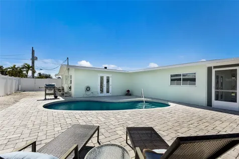 10316 Kingfisher Road W Bradenton FL 34209