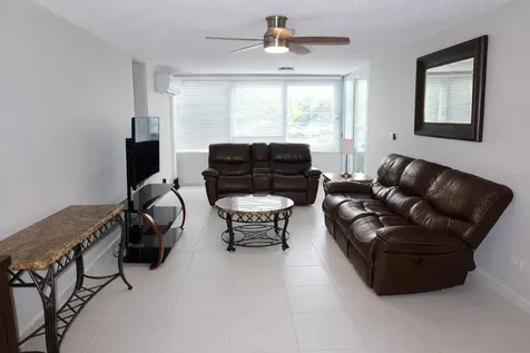 33 27 Ave Laguna Gardens Carolina PR 00979