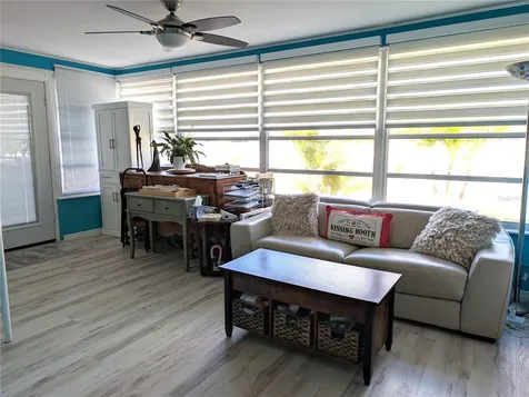 3833 101st Terrace N Pinellas Park FL 33782