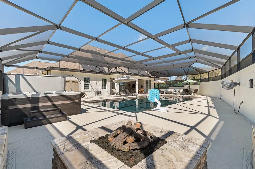 11207 Roz Way Oxford FL 34484
