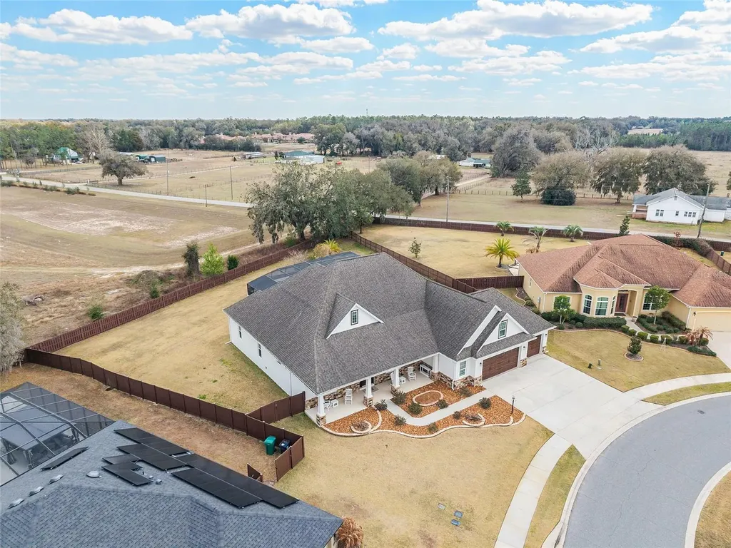 11207 Roz Way Oxford FL 34484