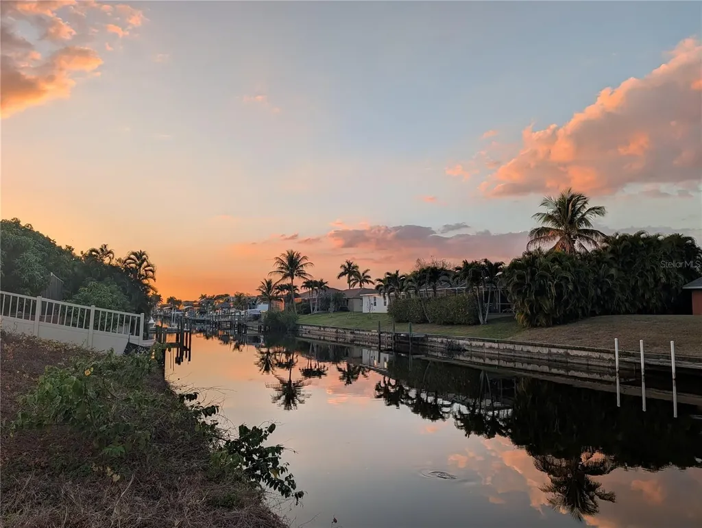 1459 SE 14th Street Cape Coral FL 33990