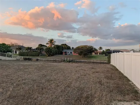 1459 SE 14th Street Cape Coral FL 33990