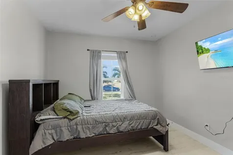 1617 NW 28th Street Cape Coral FL 33993