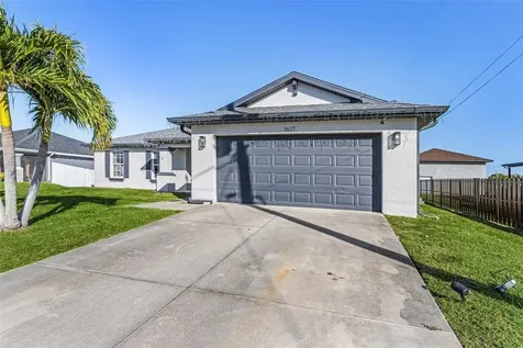 1617 NW 28th Street Cape Coral FL 33993