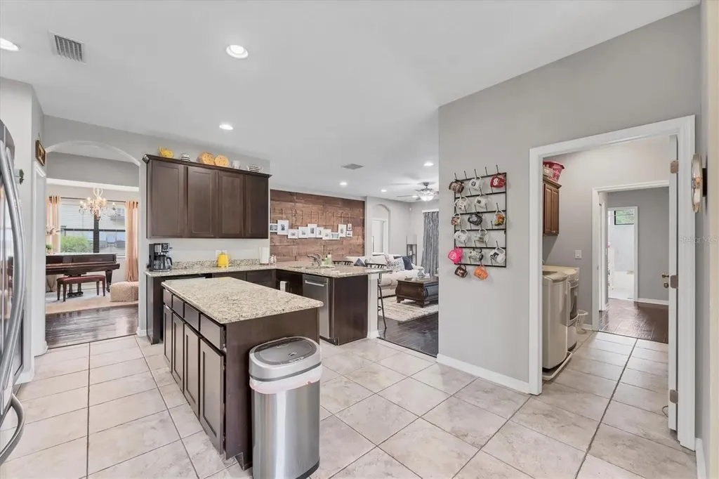 9123 Raes Creek Place Palmetto FL 34221