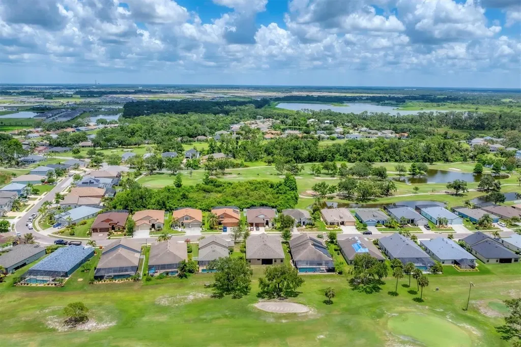 9123 Raes Creek Place Palmetto FL 34221