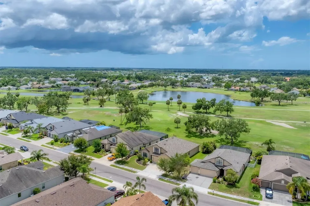 9123 Raes Creek Place Palmetto FL 34221