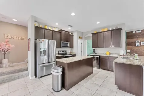 9123 Raes Creek Place Palmetto FL 34221