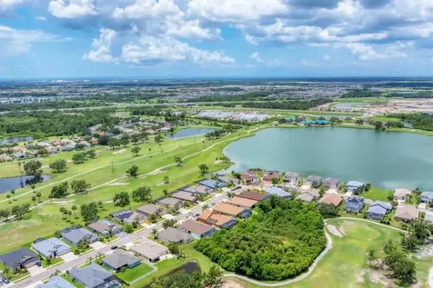 9123 Raes Creek Place Palmetto FL 34221