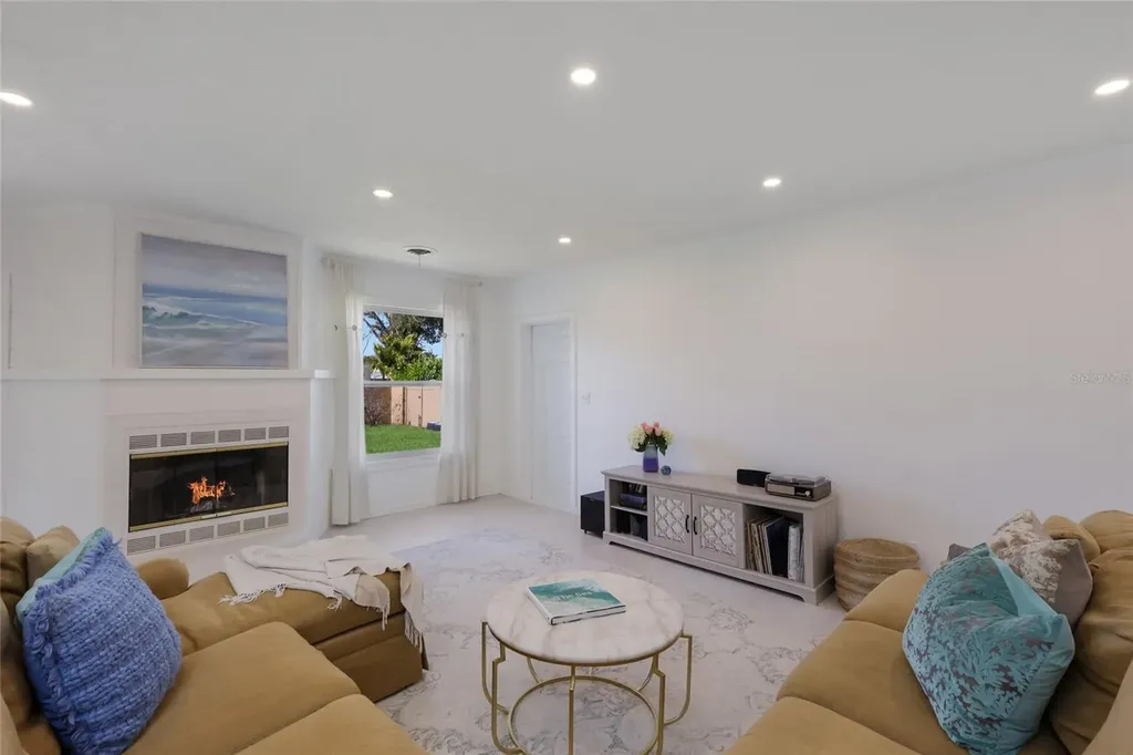 4715 7th Avenue W Bradenton FL 34209