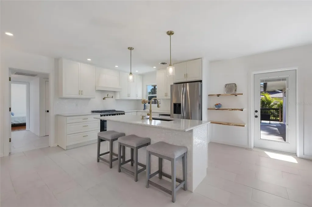 4715 7th Avenue W Bradenton FL 34209