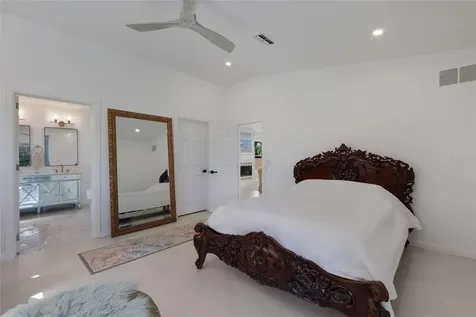 4715 7th Avenue W Bradenton FL 34209
