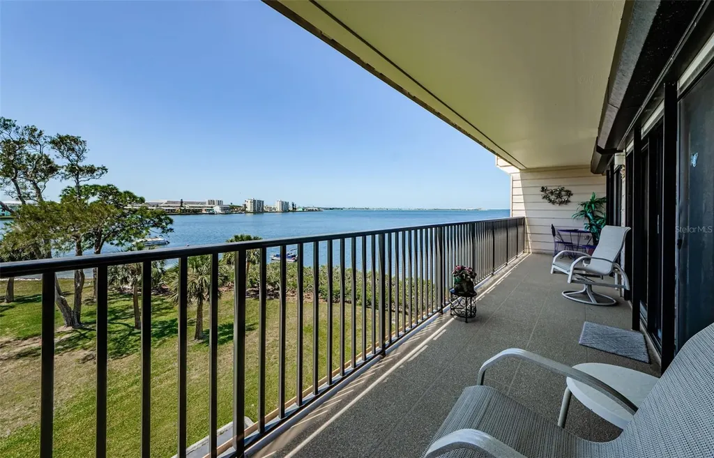 2700 Bayshore Boulevard Dunedin FL 34698