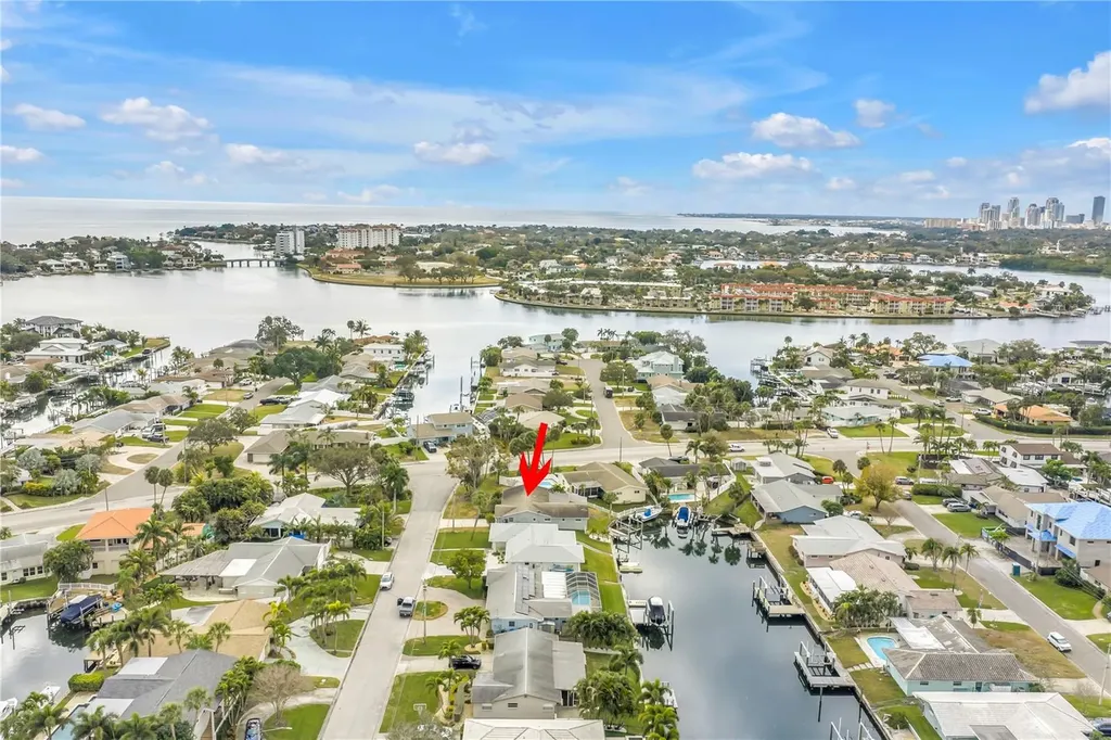 4000 14th Street NE St Petersburg FL 33703