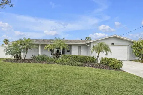 4000 14th Street NE St Petersburg FL 33703