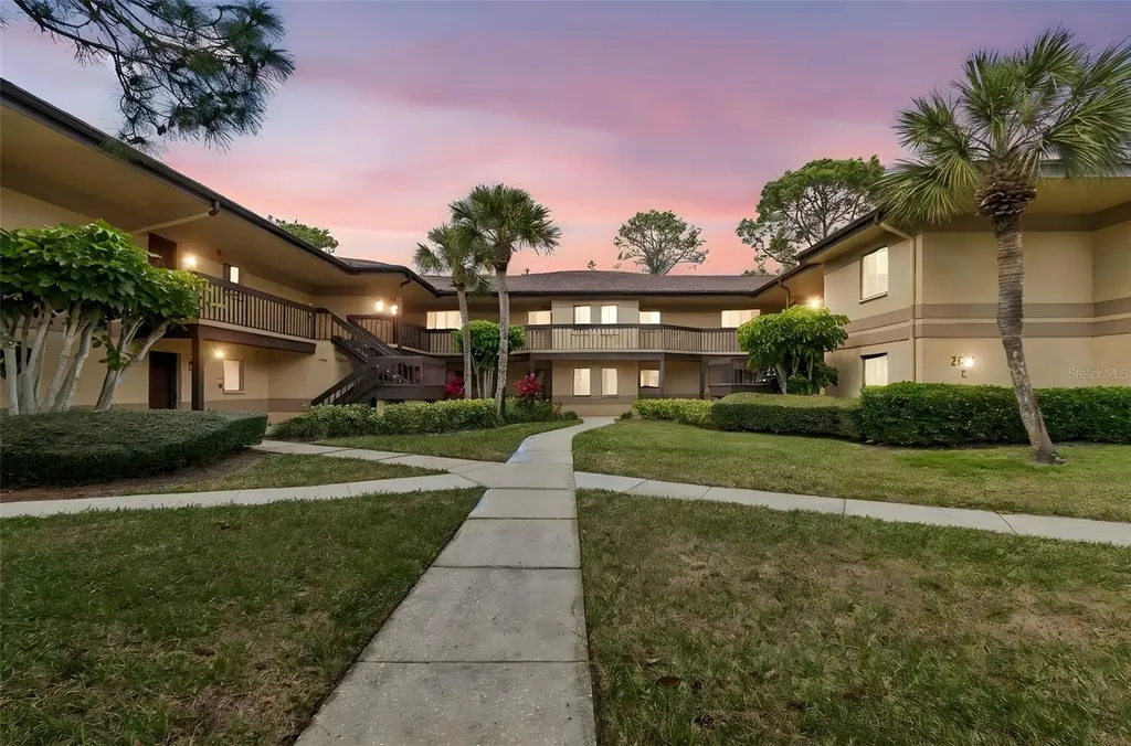 2679 Sabal Springs Circle Clearwater FL 33761