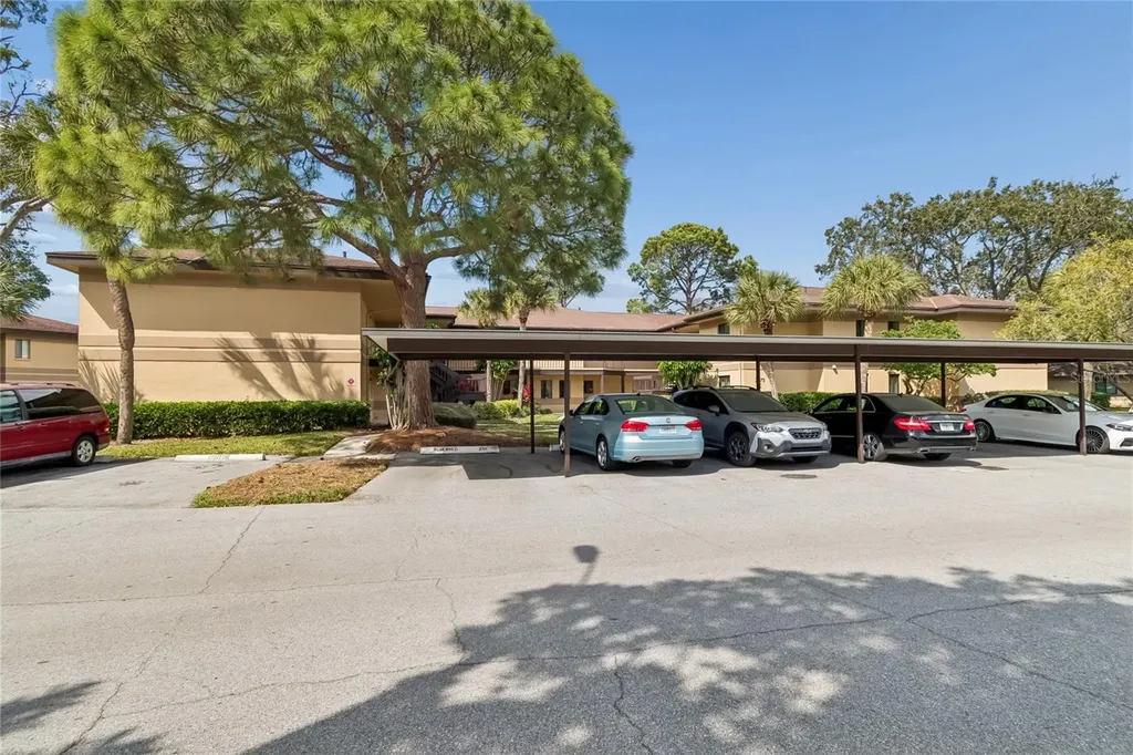 2679 Sabal Springs Circle Clearwater FL 33761
