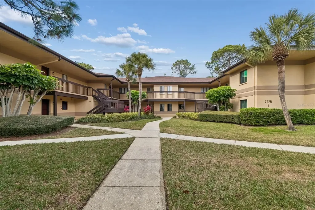 2679 Sabal Springs Circle Clearwater FL 33761