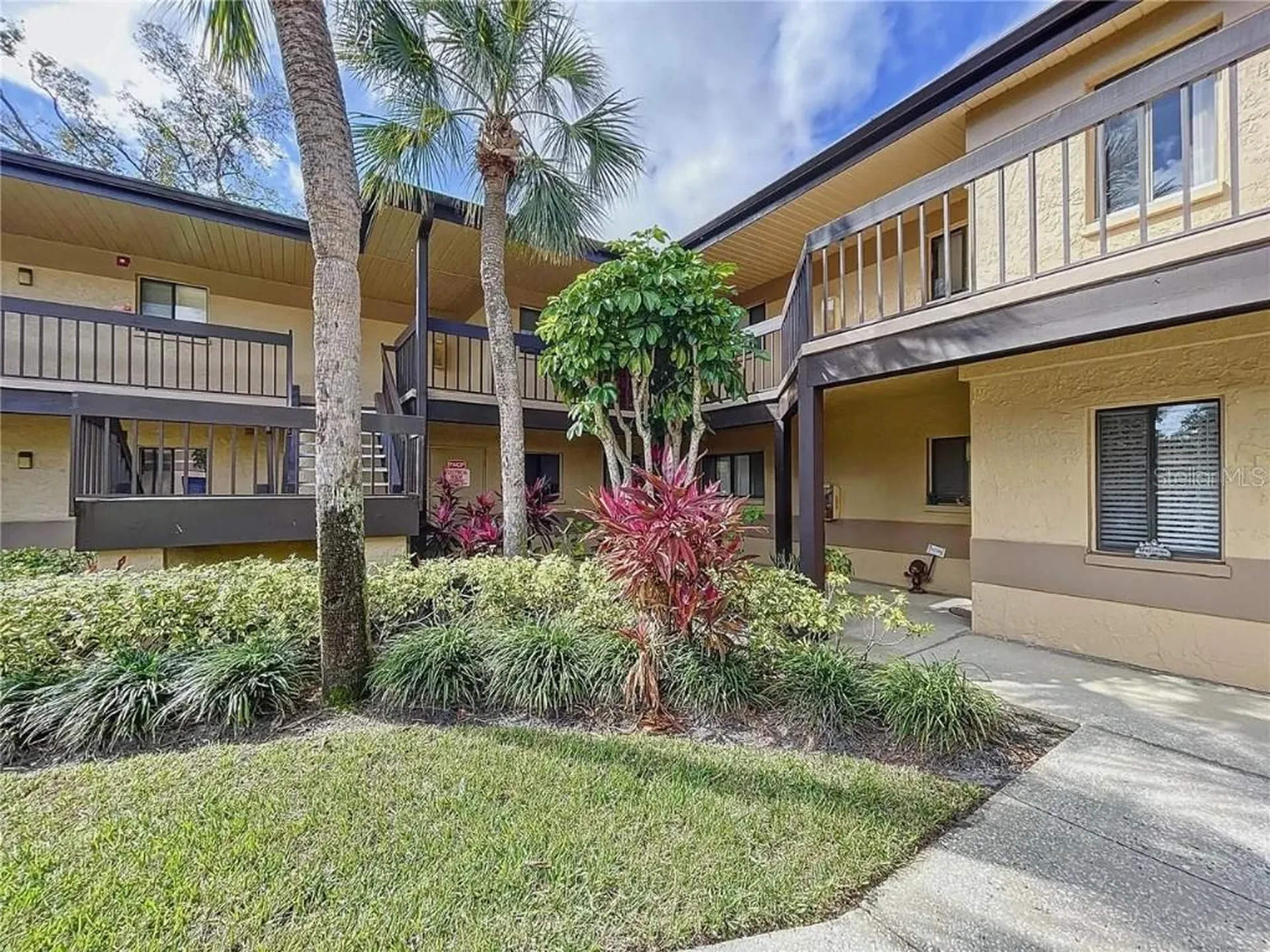2679 Sabal Springs Circle Clearwater FL 33761