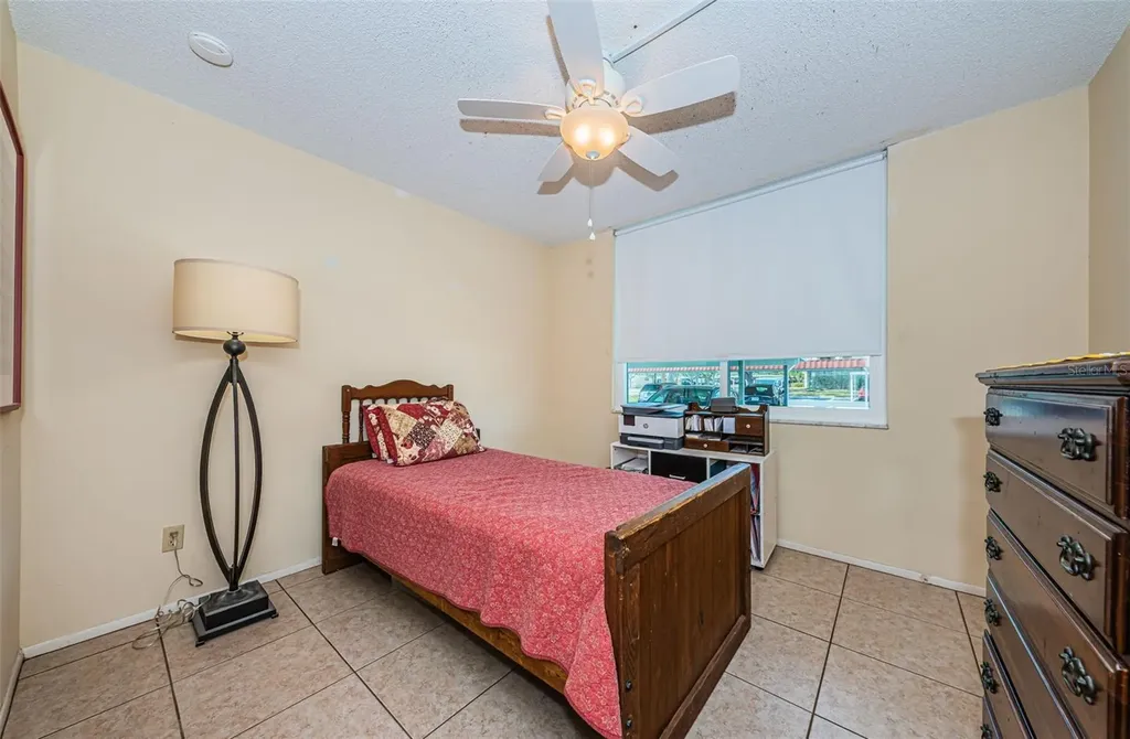 4915 Bay Street NE St Petersburg FL 33703