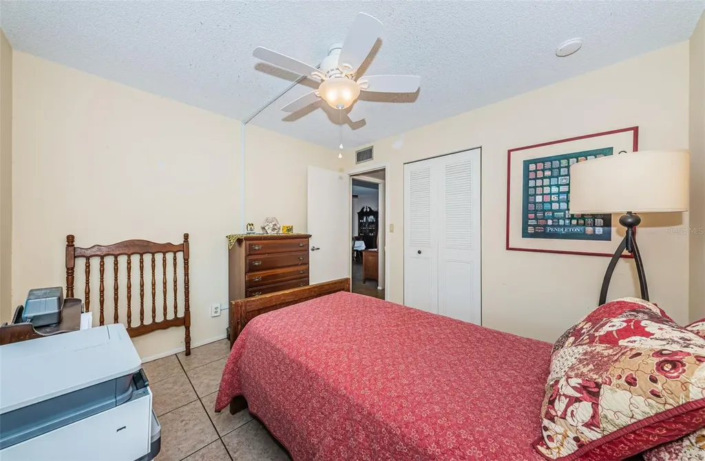 4915 Bay Street NE St Petersburg FL 33703