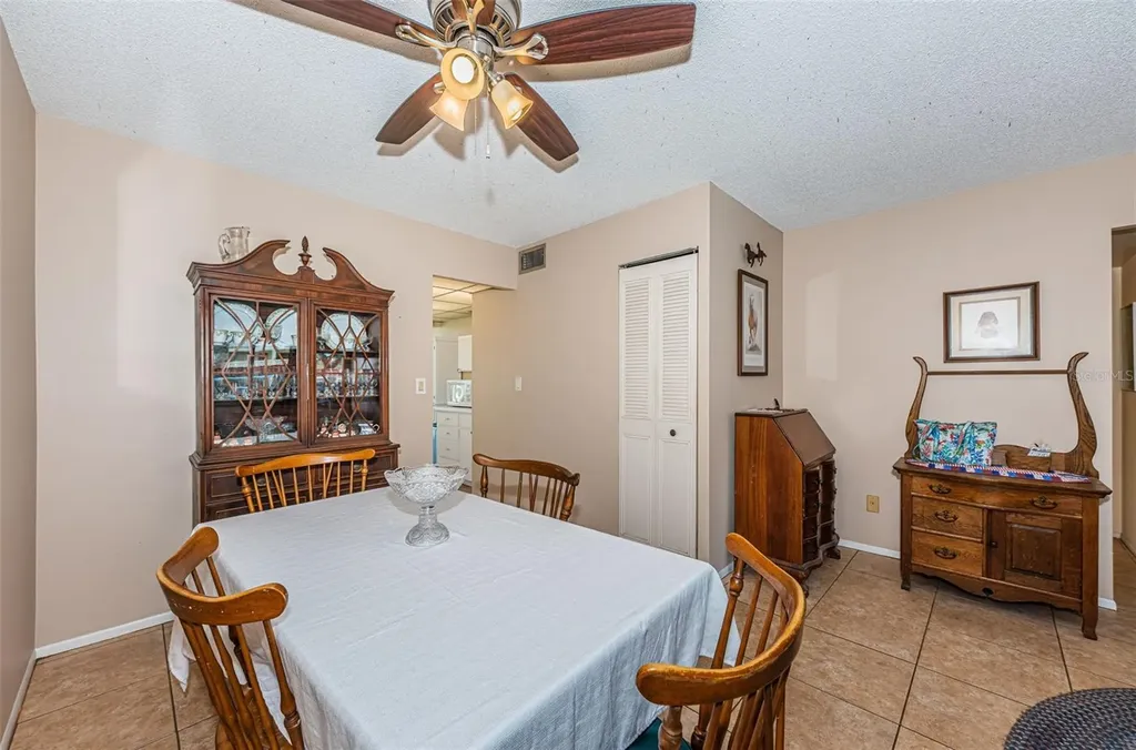 4915 Bay Street NE St Petersburg FL 33703