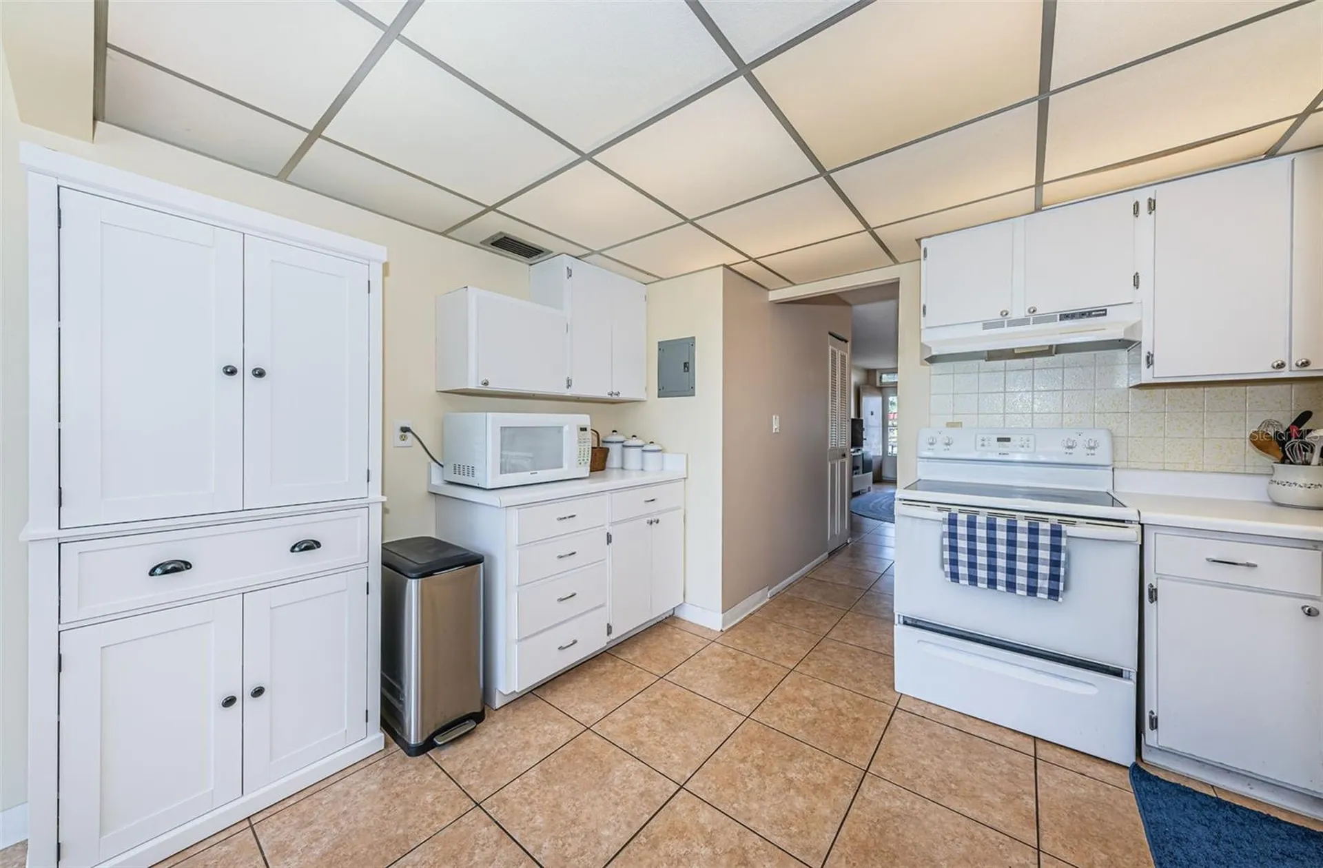 4915 Bay Street NE St Petersburg FL 33703