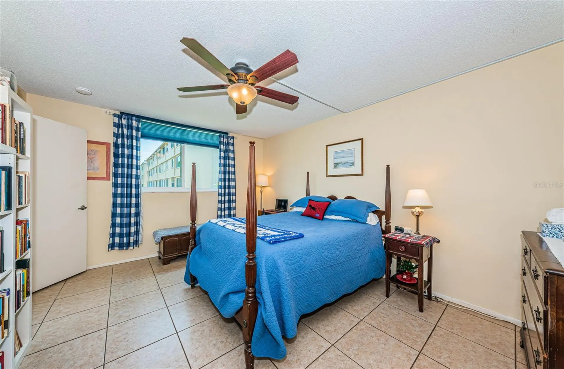 4915 Bay Street NE St Petersburg FL 33703