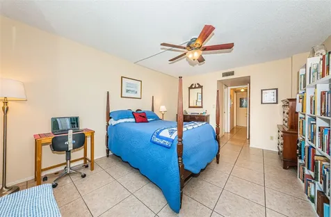 4915 Bay Street NE St Petersburg FL 33703