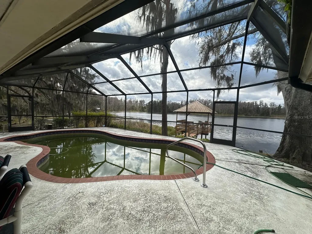 19250 Blount Road Lutz FL 33558