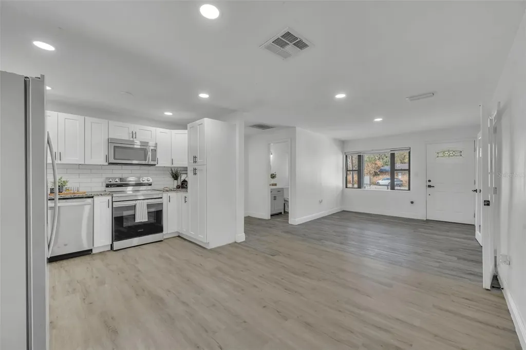 1307 Shepherd Avenue Sanford FL 32771