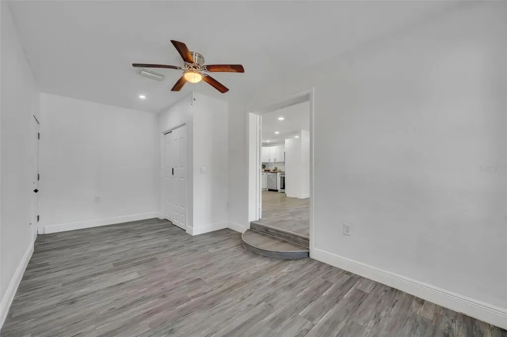 1307 Shepherd Avenue Sanford FL 32771