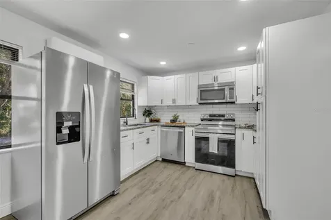 1307 Shepherd Avenue Sanford FL 32771