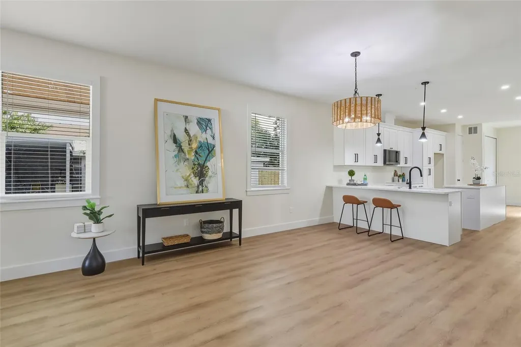 1515 E Knollwood Street Tampa FL 33610