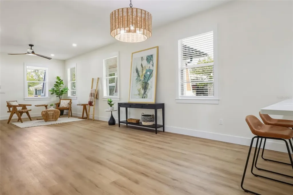1515 E Knollwood Street Tampa FL 33610