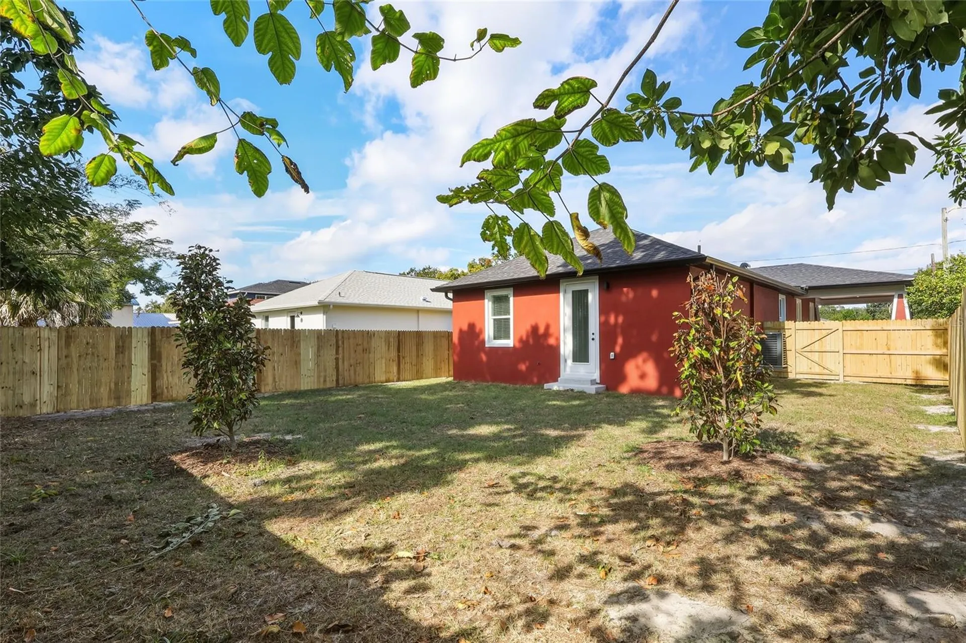 1515 E Knollwood Street Tampa FL 33610