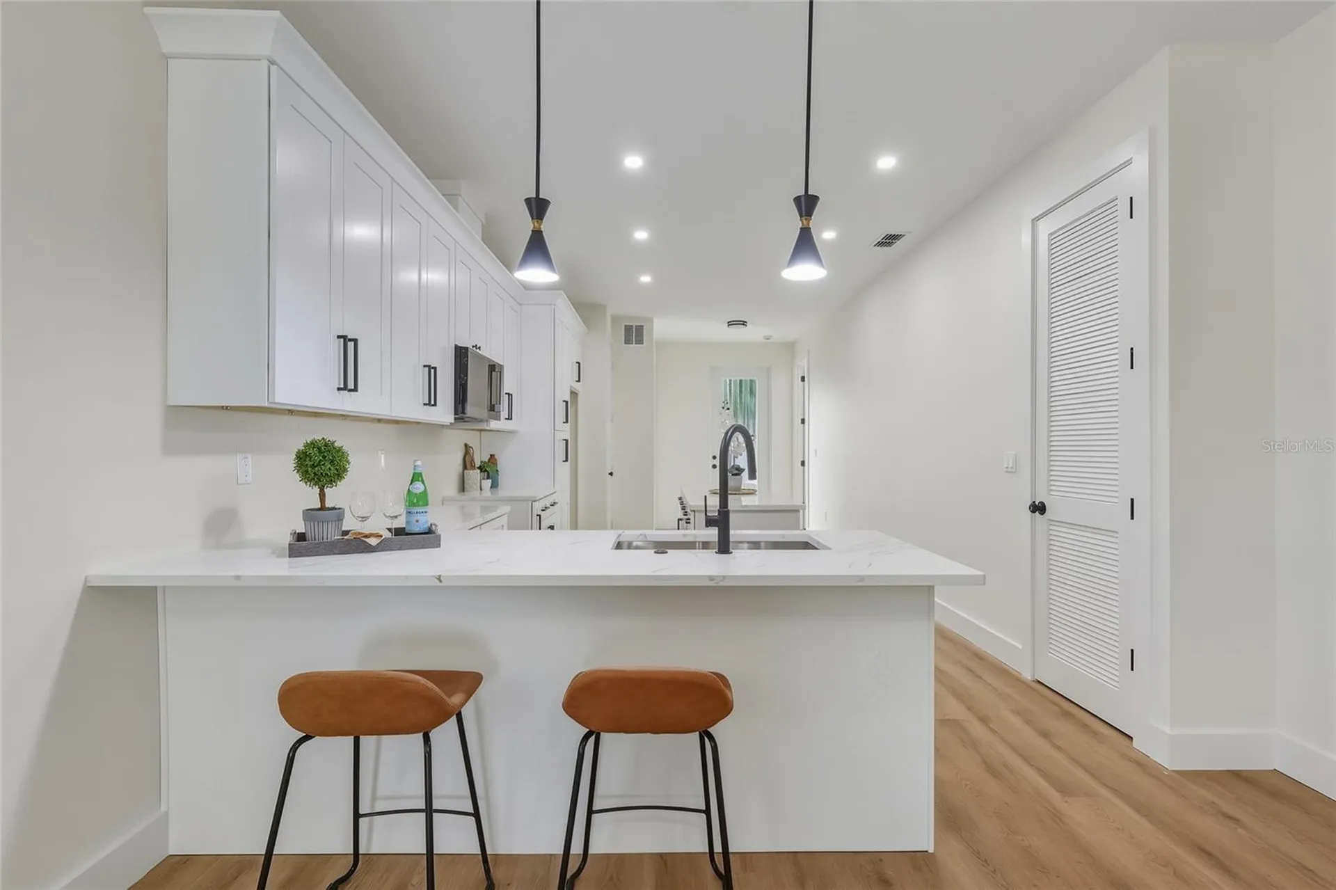 1515 E Knollwood Street Tampa FL 33610