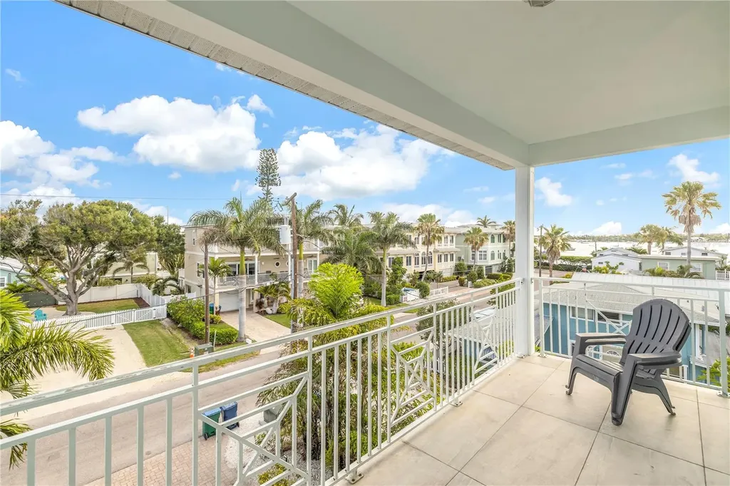 105 4th Street S Bradenton Beach FL 34217